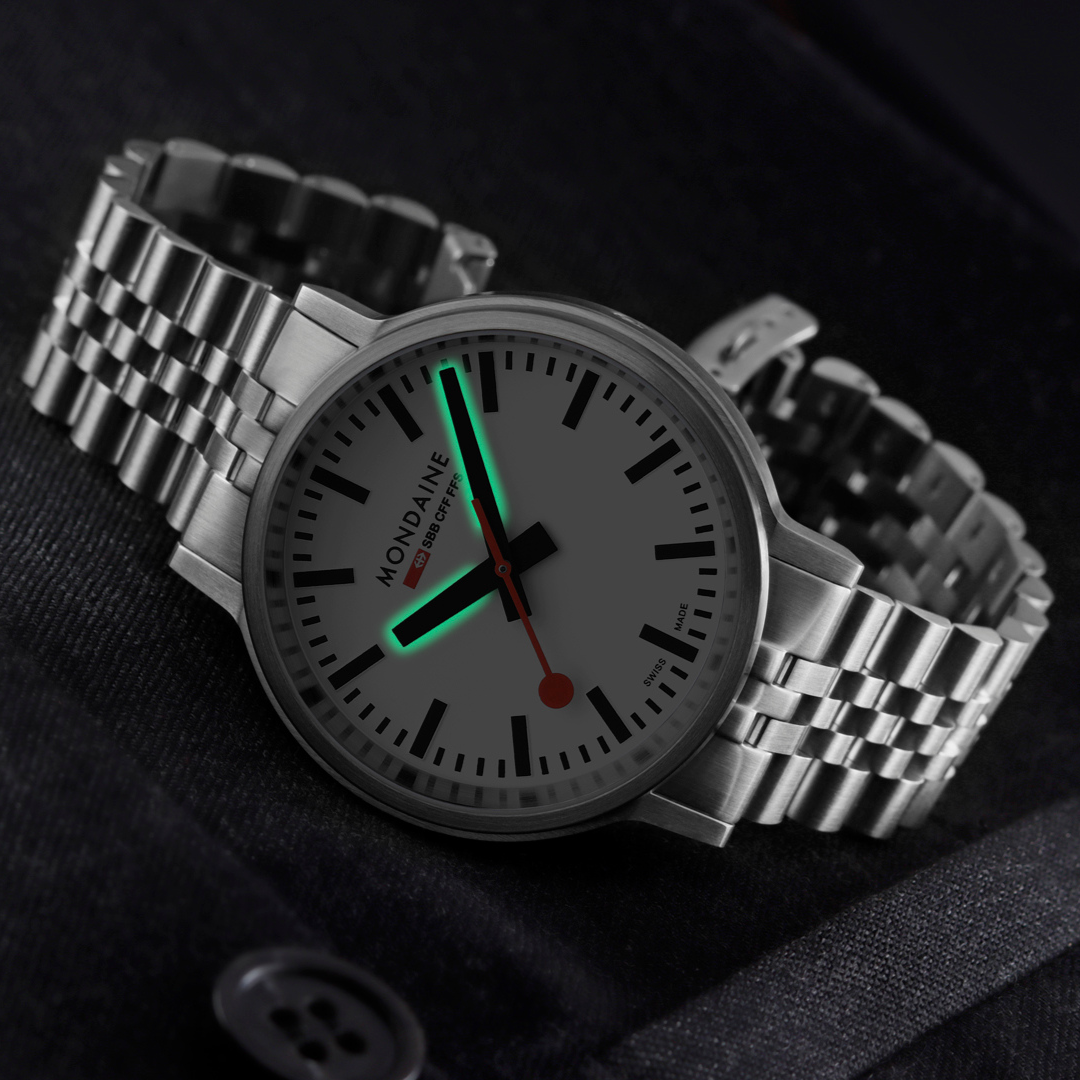 Mondaine official swiss railways stop2go backlight hotsell