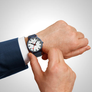 A660.30360.1BSBM Mondaine Classic Mesh Blue 40mm